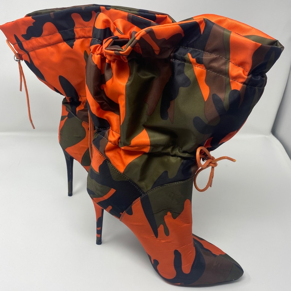 Camouflage boots